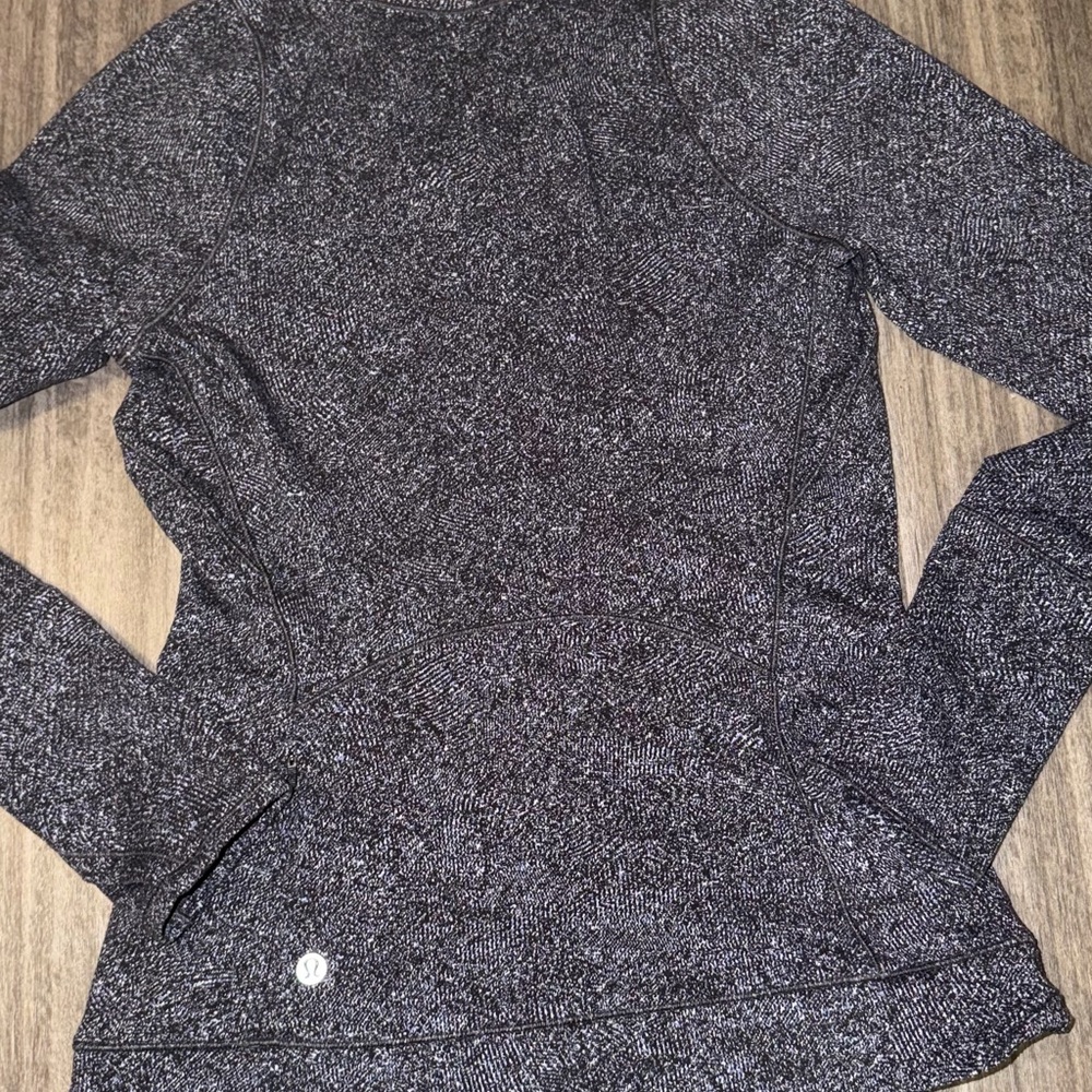 Lululemon Black Long Sleeve Top